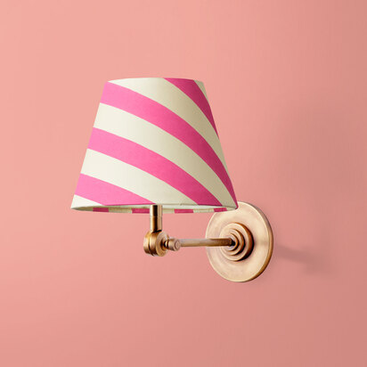 Elbow rechargeable wall fitting in antique brass