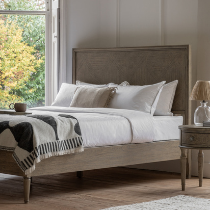 Henview 6' Bed  - Super Kingsize