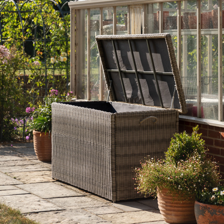 Open uri20260115 11237 o0enx9?1768512589