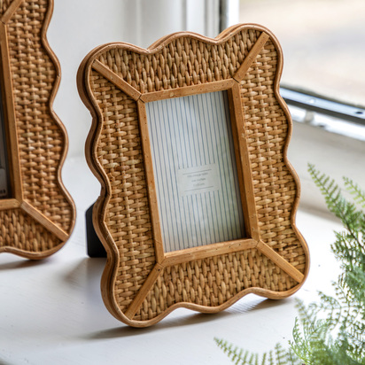 Larkford Rattan Photo Frame 6x4in  - 6X4"