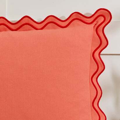 Scalloped Edge Square Cushion