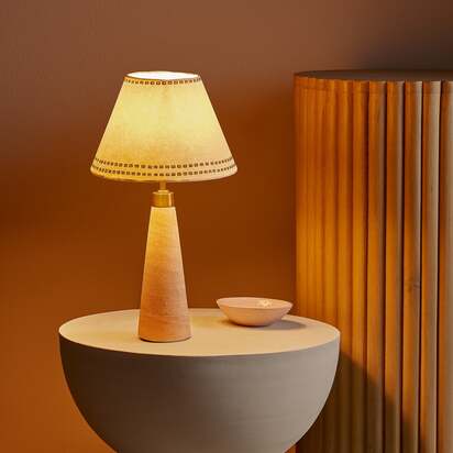 Smaller marmaron rechargeable table lamp in pink