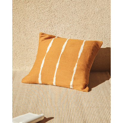 Daila orange 100% PET floor cushion cover with Ikat graphic 70 x 70 cm