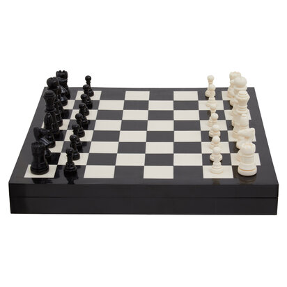 Churchill Games Black and White Chess Set
