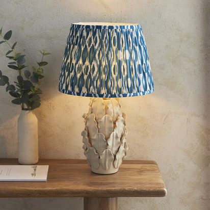 Blytheleigh Table Table light Ivory crackle glaze & marlin blue fabric