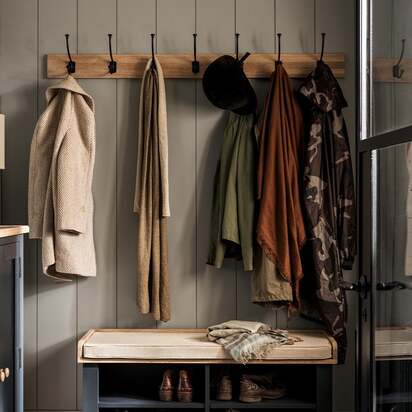 Chester Oak 7 Hook Coat Rack - The Cotswold Company
