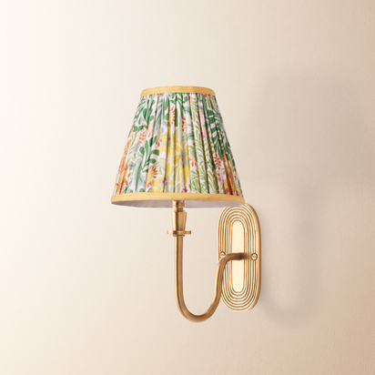 Loop wall fitting in brass