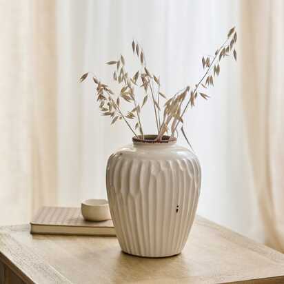 Chera 19cm Ceramic Vase - Off White
