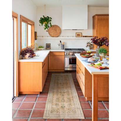 Pradera Sandstone Flatwoven Rug - 245 x 305 cm - Rug + Pad System
