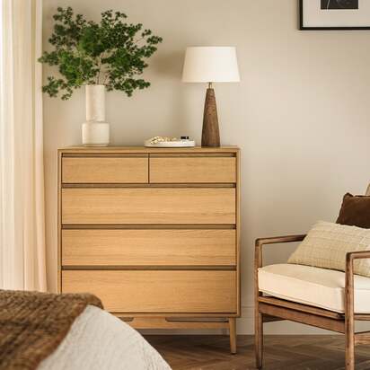 5 Drawer Chest of Drawers - Winson Light Oak - The Cotswold Company
