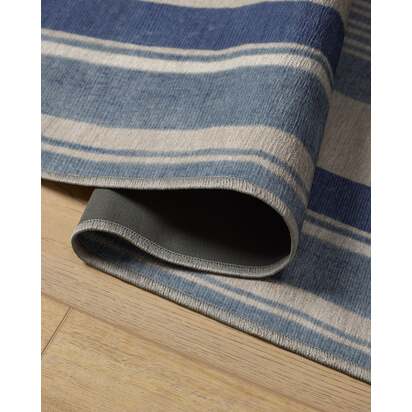 Naia Slate Blue Flatwoven Rug - 245 x 305 cm - Rug + Cushioned Pad System