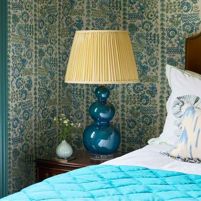 Murphy table lamp in blue