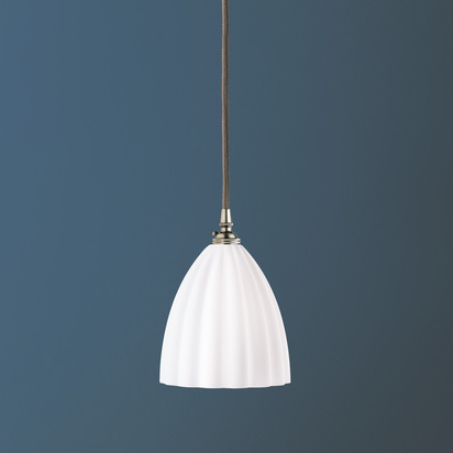 Smaller Scallop in opaline glass