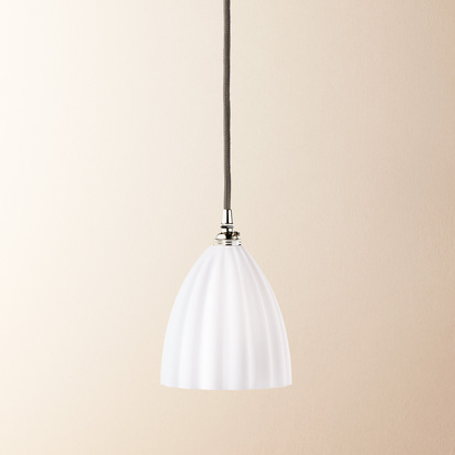 Smaller Scallop in opaline glass