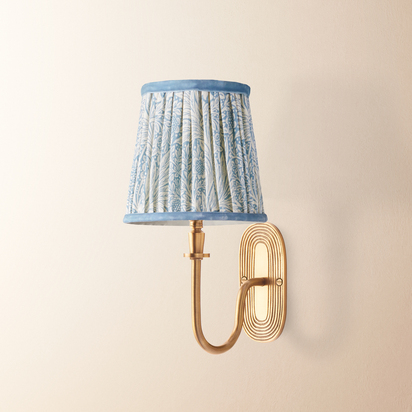 Loop wall fitting in brass
