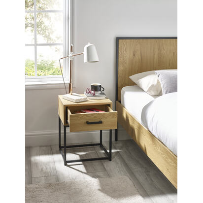 Harlow Light Oak Effect 1 Drawer Bedside Table