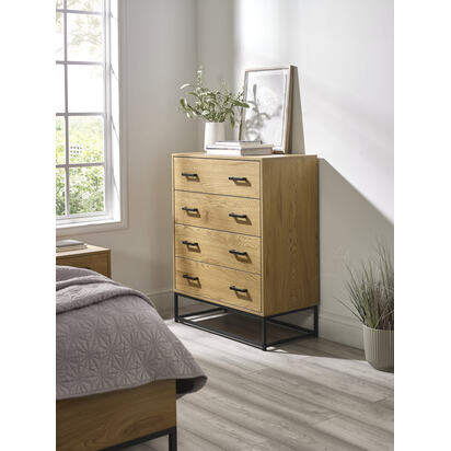 Harlow Light Oak Effect 4 Drawer Chest