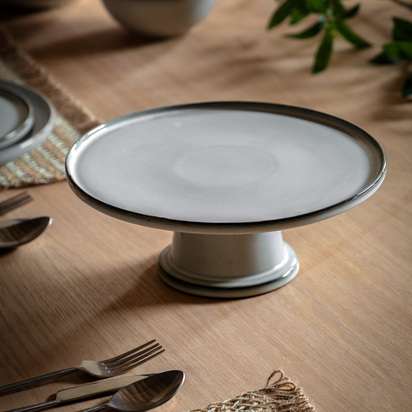 Studio Reactive Glaze Cake Stand