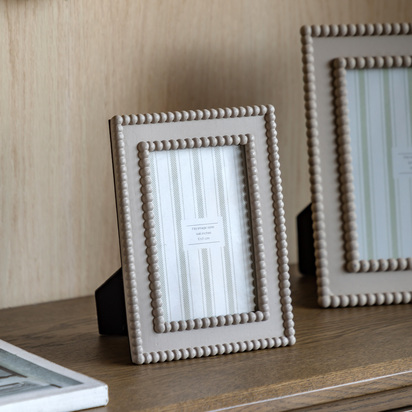 Elmdale Beaded Photo Frame 6x4in White  - 6X4"