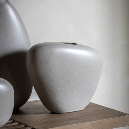 Maplewell Pebble Vase Small  - Small