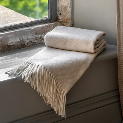 Godalming Herringbone Throw Ecru