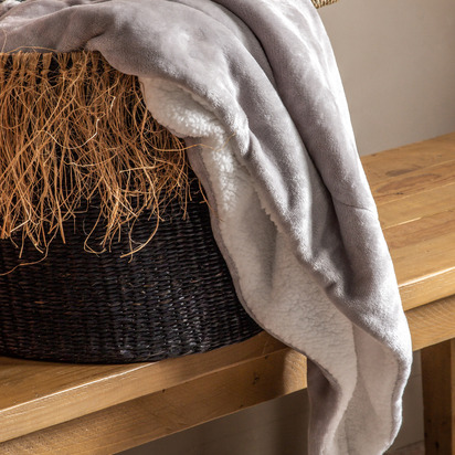 Kingsview Sherpa Throw Silver