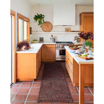 Sierra Charcoal & Burgundy Flatwoven Rug - 75 x 215 cm - Rug + Pad System