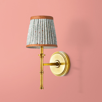 Single Chukka Wall fitting in antiqued brass