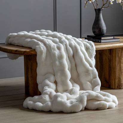 Fairham Rabbit Faux Fur Throw Crm