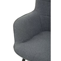 218023