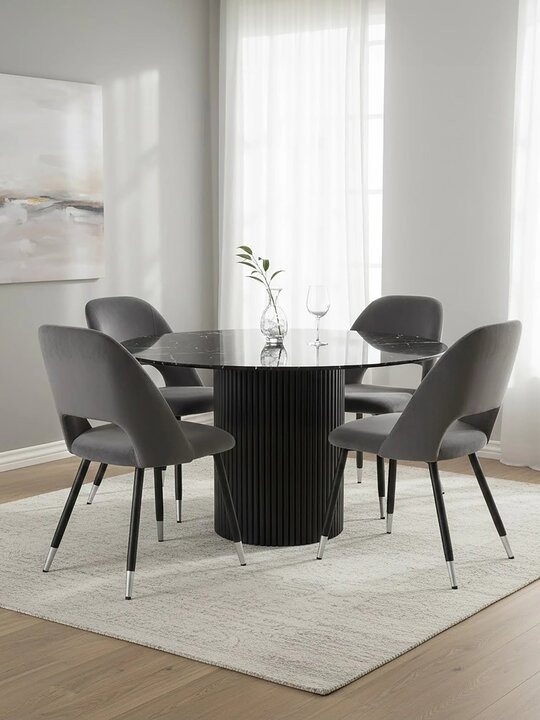 543011