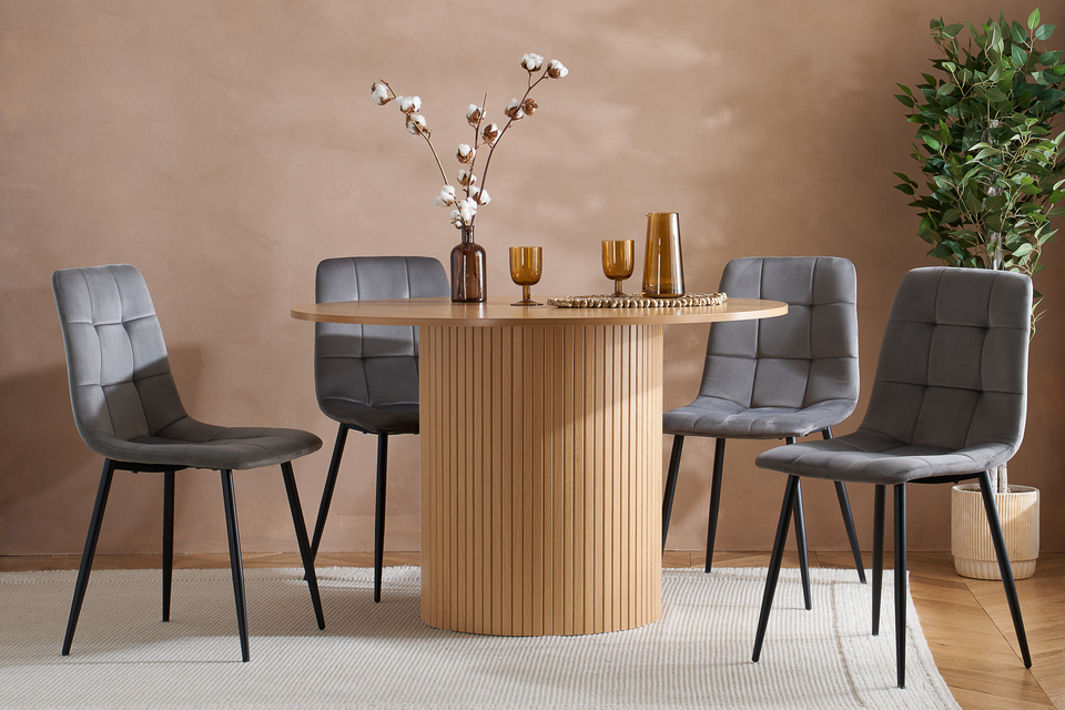 Axerditoak axel 20round 20dining 20table rs3.jpg