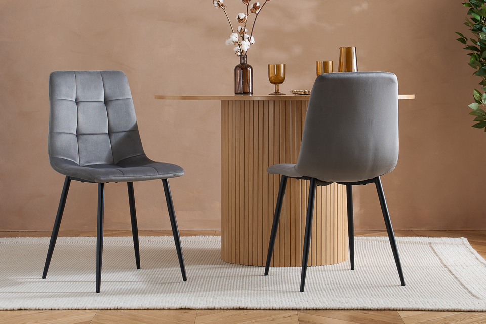 Axerditoak axel 20round 20dining 20table rs2.jpg