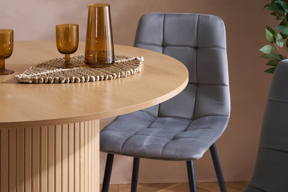 Axerditoak axel 20round 20dining 20table rs fe2.jpg