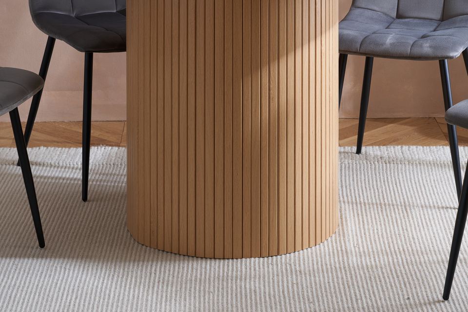 Axerditoak axel 20round 20dining 20table rs fe3.jpg