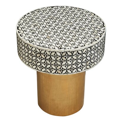 Biarritz Off White Boucle Scalloped Swivel Chair