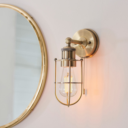 Buckingham Bathroom Wall Light Brass