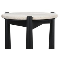 569389