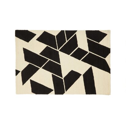 Niaestead Milana Small Black and White Geometric Rug