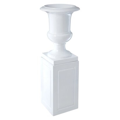 Renenfield White Planter with Pillar