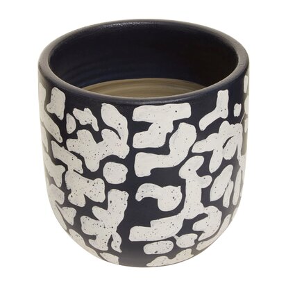 Beaeora Earthenware Planter