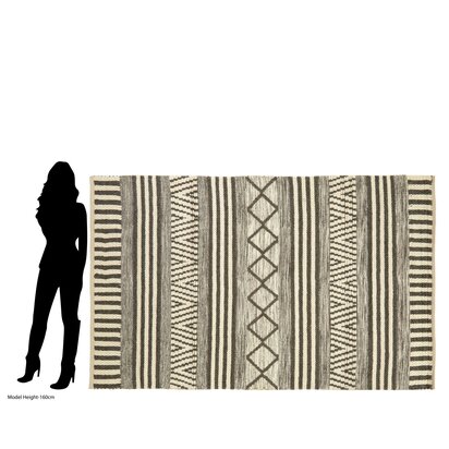 Niaestead Jango Large Geometric Rug